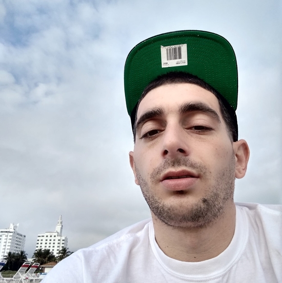 Meet your Posher, Bobby - Picture 1 of 1